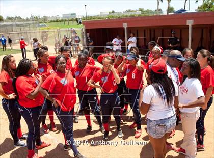 Thumbnail 2 in George Washington Prep vs. Van Nuys (CIF LA City Section D3 Final) photogallery.