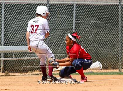 Thumbnail 3 in George Washington Prep vs. Van Nuys (CIF LA City Section D3 Final) photogallery.