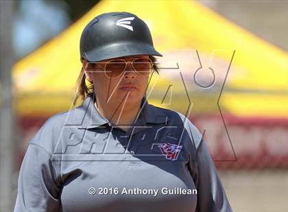 Thumbnail 3 in George Washington Prep vs. Van Nuys (CIF LA City Section D3 Final) photogallery.