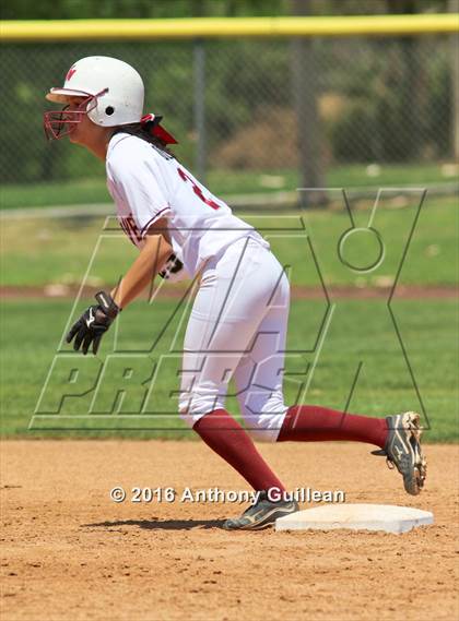 Thumbnail 2 in George Washington Prep vs. Van Nuys (CIF LA City Section D3 Final) photogallery.