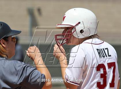 Thumbnail 3 in George Washington Prep vs. Van Nuys (CIF LA City Section D3 Final) photogallery.
