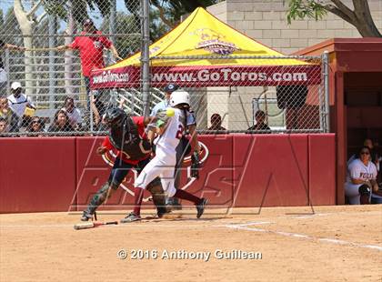 Thumbnail 3 in George Washington Prep vs. Van Nuys (CIF LA City Section D3 Final) photogallery.