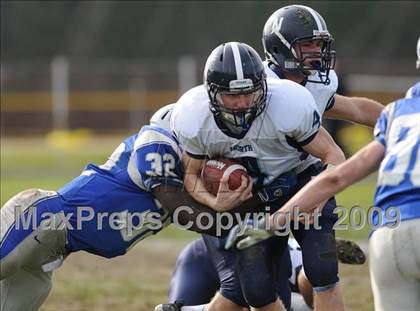 Thumbnail 2 in Salem vs Nashua (NHIAA North D1 Final) photogallery.