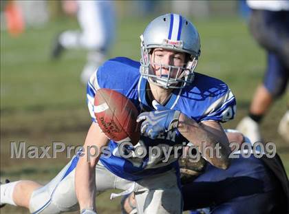 Thumbnail 2 in Salem vs Nashua (NHIAA North D1 Final) photogallery.