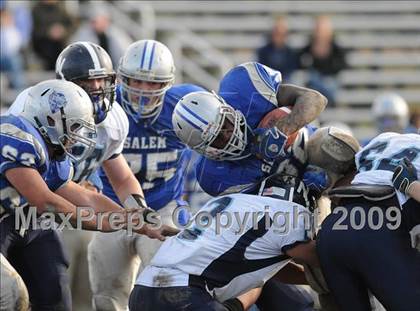 Thumbnail 2 in Salem vs Nashua (NHIAA North D1 Final) photogallery.
