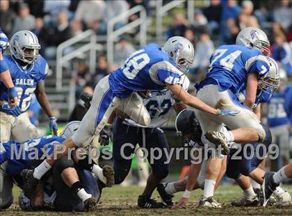 Thumbnail 1 in Salem vs Nashua (NHIAA North D1 Final) photogallery.