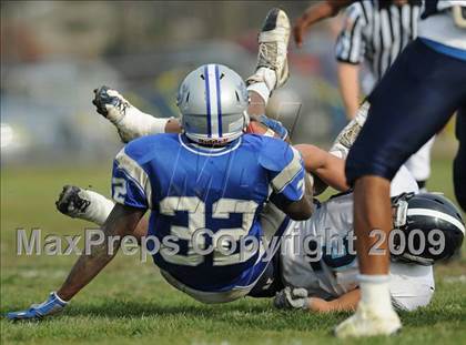 Thumbnail 2 in Salem vs Nashua (NHIAA North D1 Final) photogallery.