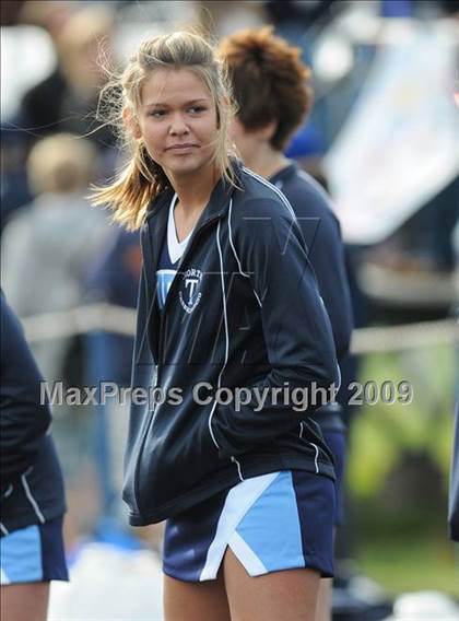 Thumbnail 3 in Salem vs Nashua (NHIAA North D1 Final) photogallery.