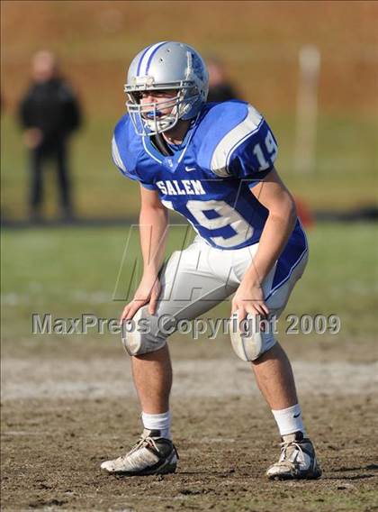 Thumbnail 3 in Salem vs Nashua (NHIAA North D1 Final) photogallery.