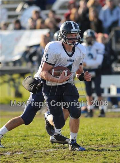 Thumbnail 1 in Salem vs Nashua (NHIAA North D1 Final) photogallery.