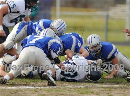 Thumbnail 3 in Salem vs Nashua (NHIAA North D1 Final) photogallery.