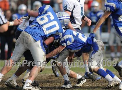 Thumbnail 2 in Salem vs Nashua (NHIAA North D1 Final) photogallery.