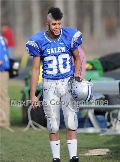 Thumbnail 2 in Salem vs Nashua (NHIAA North D1 Final) photogallery.