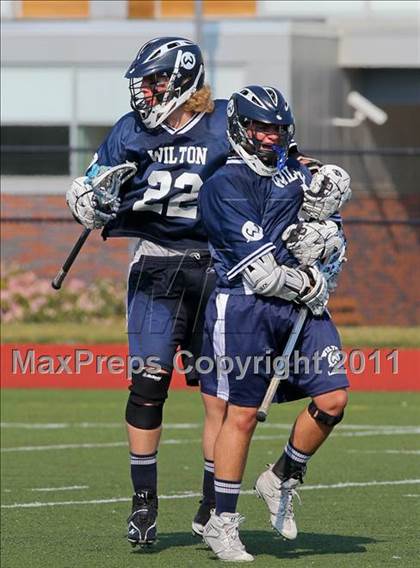 Thumbnail 2 in Darien vs. Wilton (CIAC Class M Semifinal) photogallery.