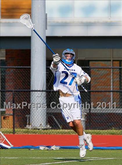 Thumbnail 3 in Darien vs. Wilton (CIAC Class M Semifinal) photogallery.