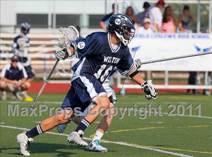 Thumbnail 1 in Darien vs. Wilton (CIAC Class M Semifinal) photogallery.