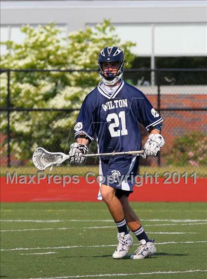 Thumbnail 3 in Darien vs. Wilton (CIAC Class M Semifinal) photogallery.