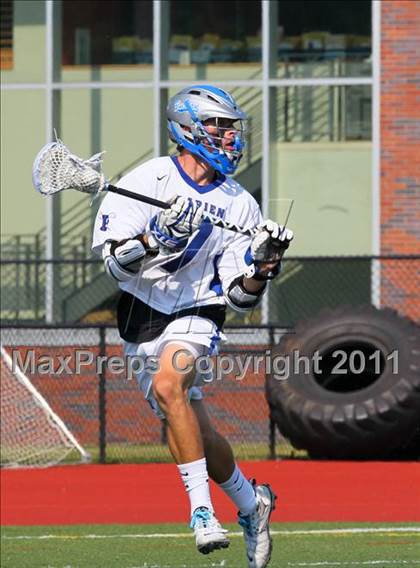 Thumbnail 1 in Darien vs. Wilton (CIAC Class M Semifinal) photogallery.