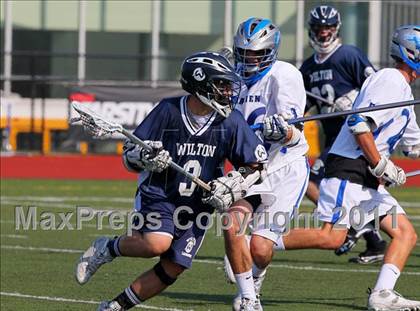 Thumbnail 1 in Darien vs. Wilton (CIAC Class M Semifinal) photogallery.