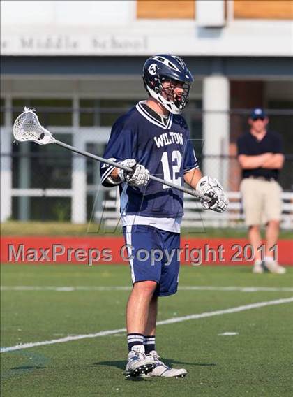 Thumbnail 2 in Darien vs. Wilton (CIAC Class M Semifinal) photogallery.