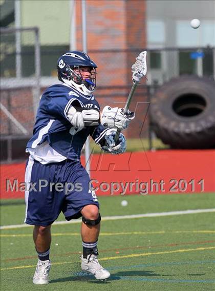 Thumbnail 1 in Darien vs. Wilton (CIAC Class M Semifinal) photogallery.