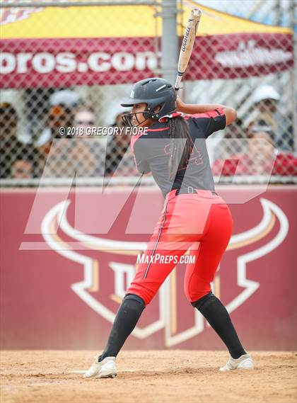 Thumbnail 2 in View Park vs. Roosevelt  (CIF LACS Final) photogallery.
