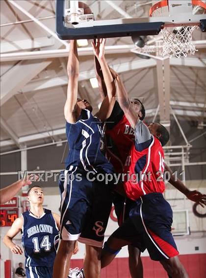 Thumbnail 2 in Sierra Canyon @ Bellarmine-Jefferson photogallery.