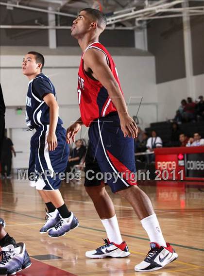 Thumbnail 2 in Sierra Canyon @ Bellarmine-Jefferson photogallery.