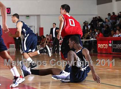 Thumbnail 3 in Sierra Canyon @ Bellarmine-Jefferson photogallery.