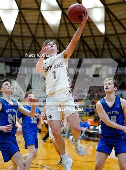 Thumbnail 1 in West Ridge @ Dobyns-Bennett photogallery.