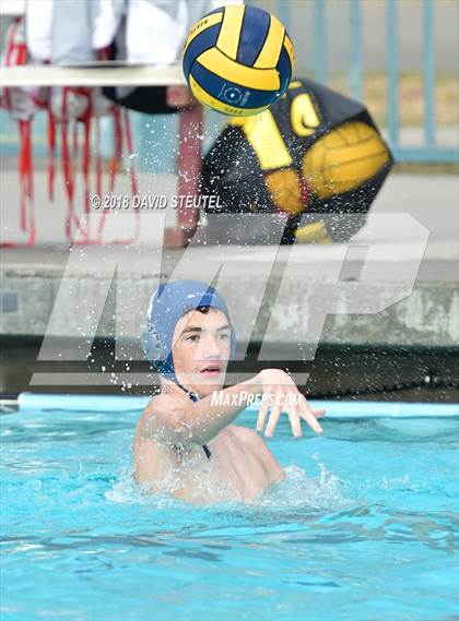 Thumbnail 1 in Antelope @ Inderkum photogallery.