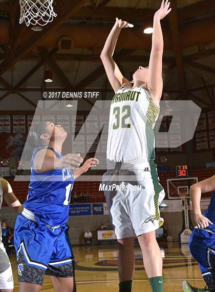 Thumbnail 2 in Capital Christian vs. Argonaut (CIF SJS D5 Final) photogallery.