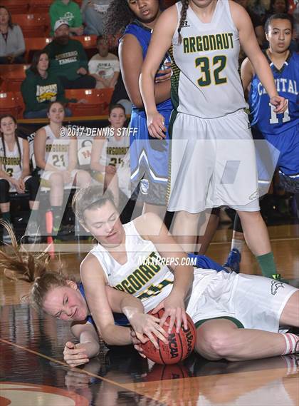 Thumbnail 2 in Capital Christian vs. Argonaut (CIF SJS D5 Final) photogallery.
