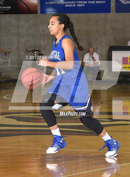 Thumbnail 2 in Capital Christian vs. Argonaut (CIF SJS D5 Final) photogallery.