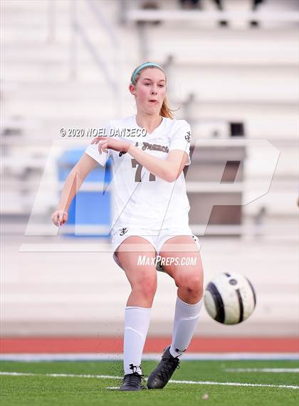 Thumbnail 2 in St. Ignatius vs Saint Francis photogallery.