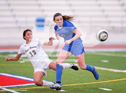 Thumbnail 1 in St. Ignatius vs Saint Francis photogallery.