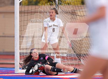 Thumbnail 1 in St. Ignatius vs Saint Francis photogallery.