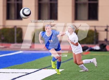 Thumbnail 3 in St. Ignatius vs Saint Francis photogallery.