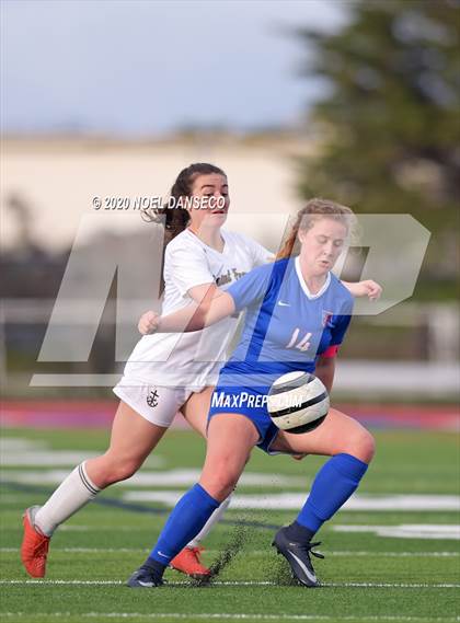 Thumbnail 2 in St. Ignatius vs Saint Francis photogallery.