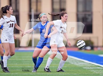 Thumbnail 2 in St. Ignatius vs Saint Francis photogallery.