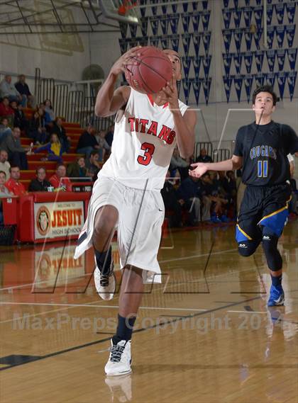 Thumbnail 2 in Antelope vs. Newark Memorial (Father Kelly Tribute) photogallery.