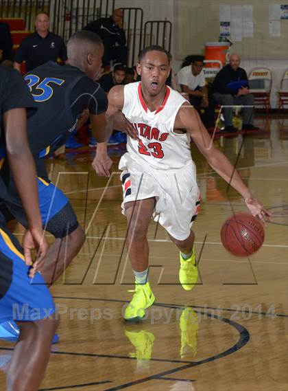Thumbnail 2 in Antelope vs. Newark Memorial (Father Kelly Tribute) photogallery.