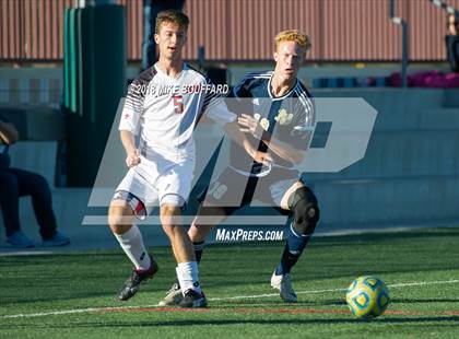 Thumbnail 3 in San Clemente vs Desert Vista (College Cup High School Showcase) photogallery.