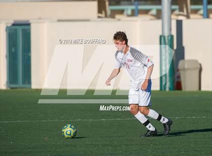 Thumbnail 3 in San Clemente vs Desert Vista (College Cup High School Showcase) photogallery.