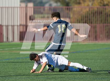 Thumbnail 2 in San Clemente vs Desert Vista (College Cup High School Showcase) photogallery.