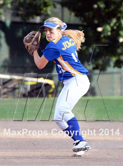 Thumbnail 3 in Redwood vs. Terra Linda (CIF MCAL Playoff) photogallery.