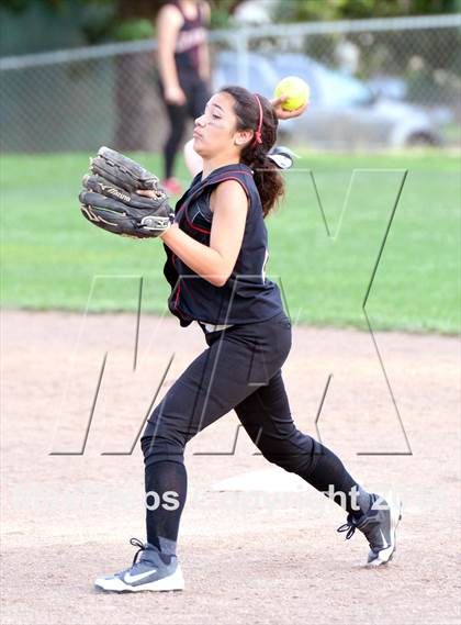 Thumbnail 3 in Redwood vs. Terra Linda (CIF MCAL Playoff) photogallery.