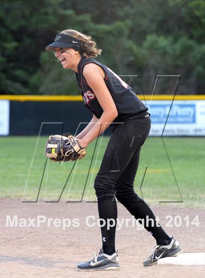 Thumbnail 2 in Redwood vs. Terra Linda (CIF MCAL Playoff) photogallery.