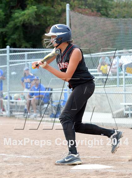 Thumbnail 2 in Redwood vs. Terra Linda (CIF MCAL Playoff) photogallery.