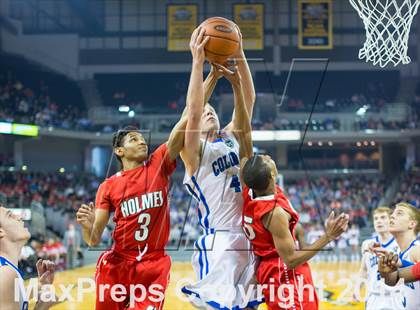 Thumbnail 1 in Covington Catholic vs Holmes (KHSAA 9th Region Final) photogallery.